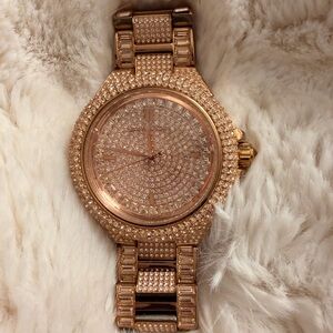 🕰️ Michael Kors Rose Gold Pavé Watch